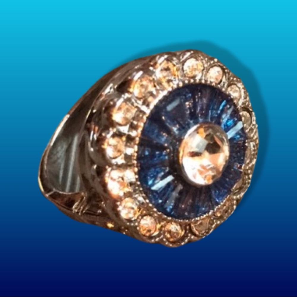 Oversized ring